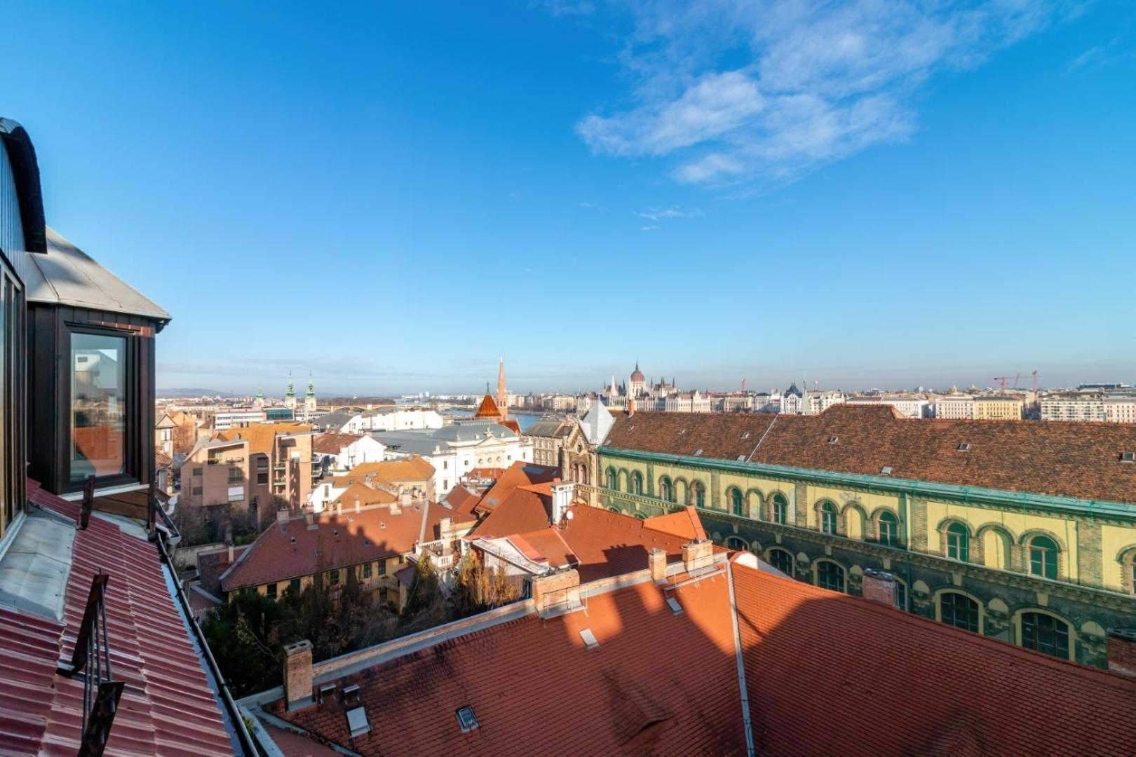 Donaticoeur Bellevue, Budapest